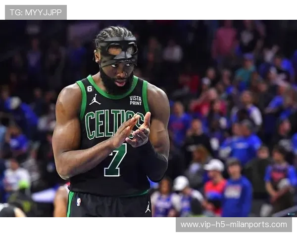 杰伦·布朗MVP呼声高涨，连续7战30+比肩大鸟