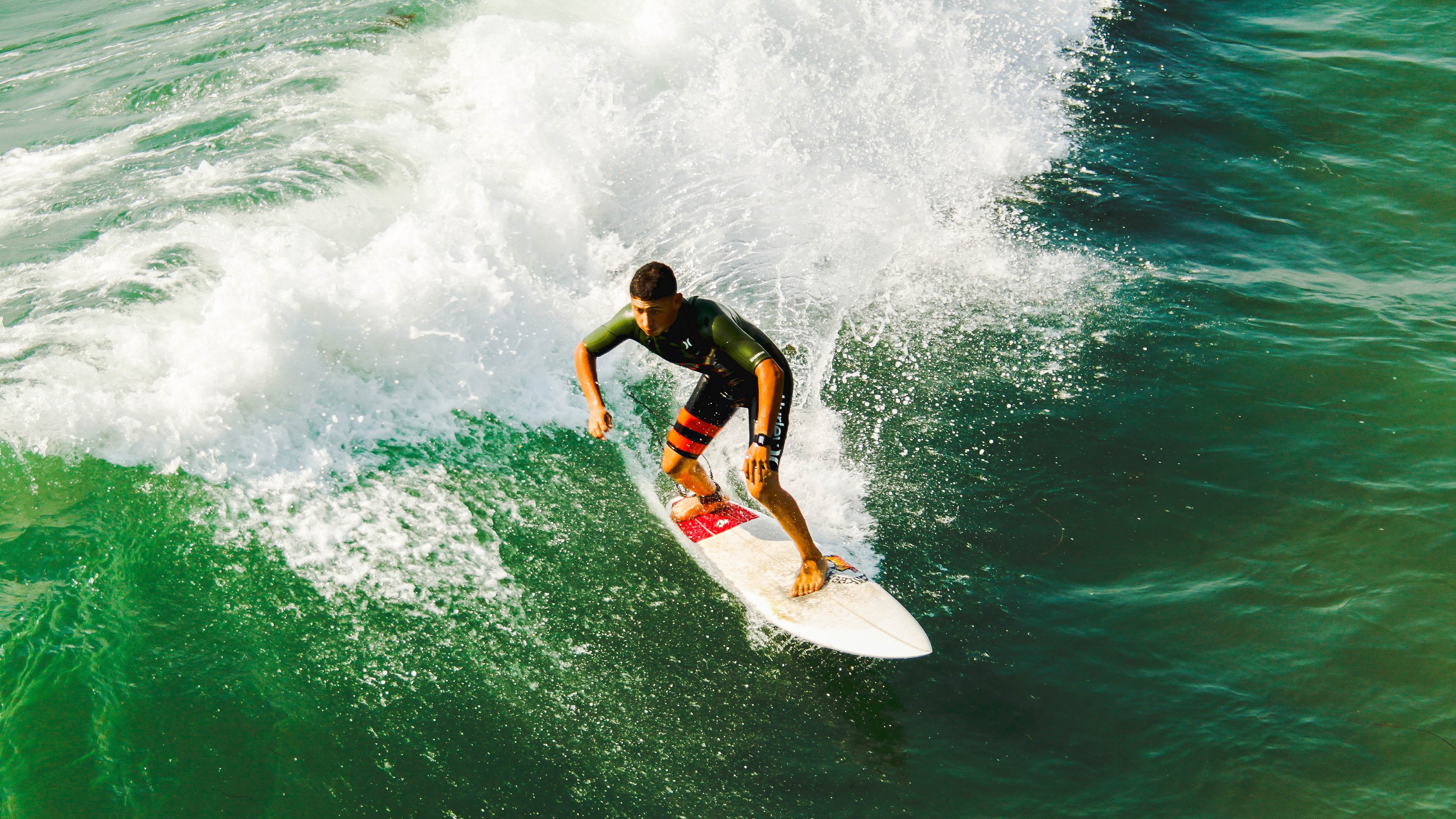 世界青少年水上运动锦标赛火热开启,青少年宫水上世界