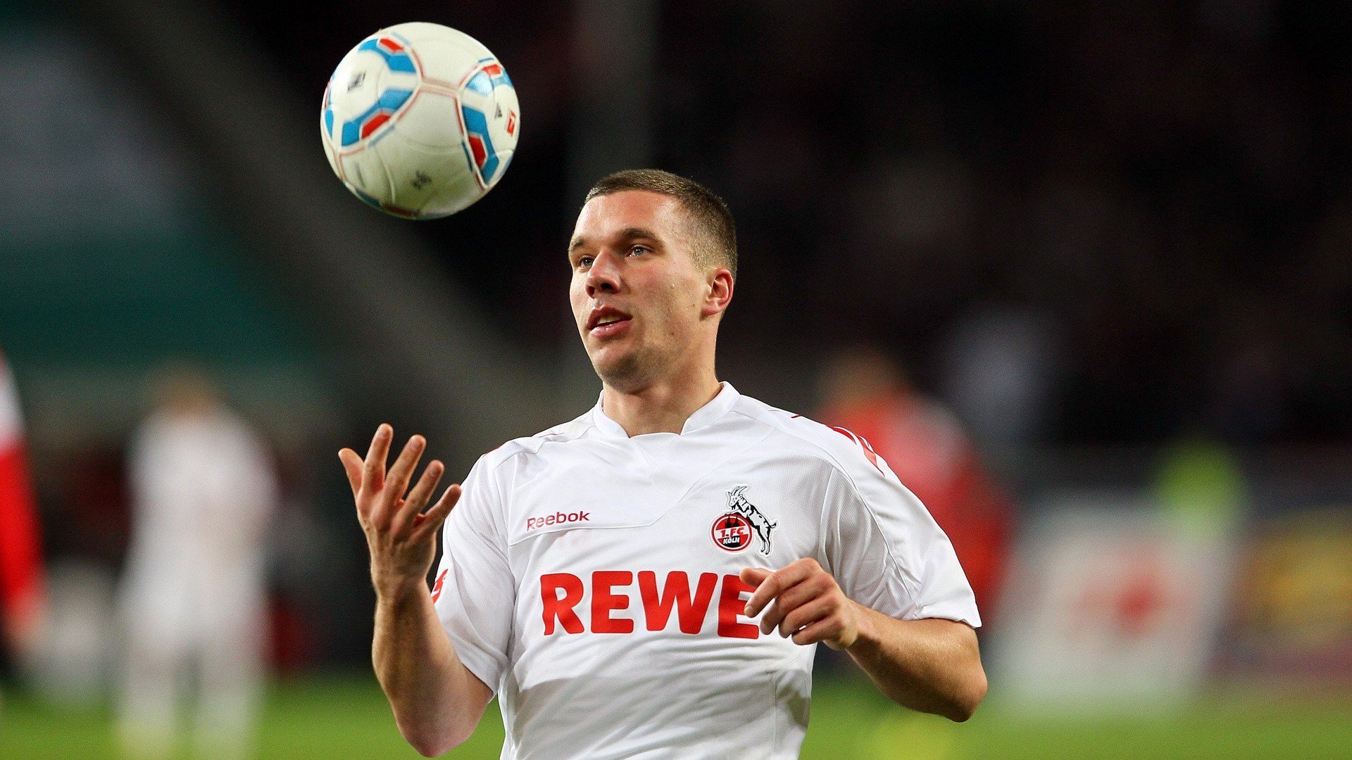 德甲比赛中高强度跑动与体能消耗的监测分析,德甲最高时速